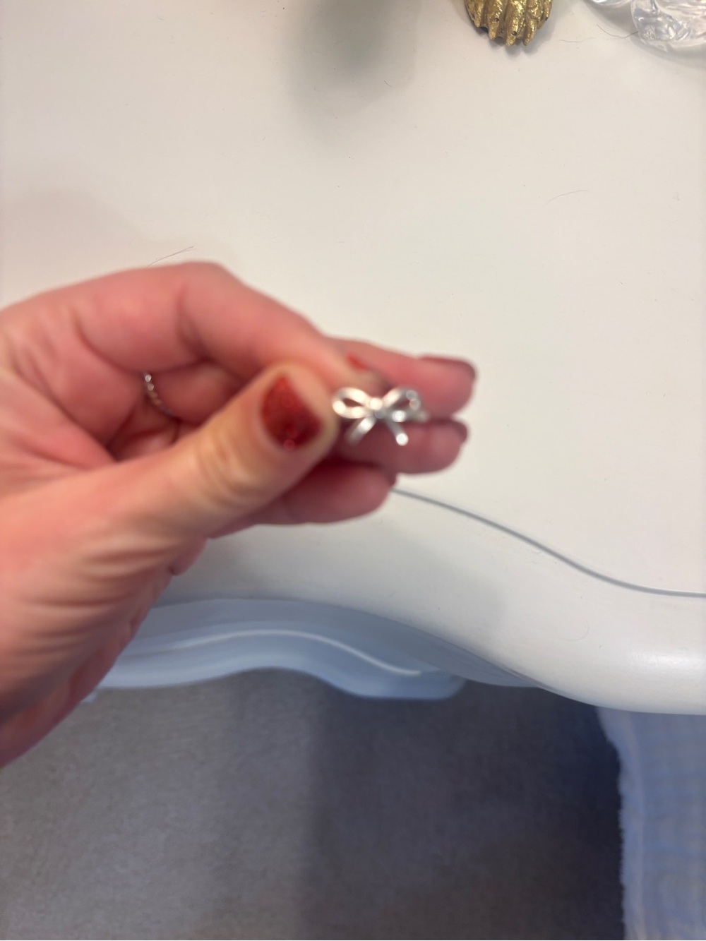 Tiffany and Co Sterling Bow Ring - Picture 3 of 8